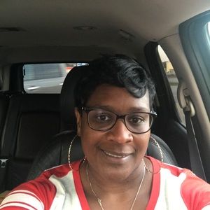 Meet your Posher, Ebony